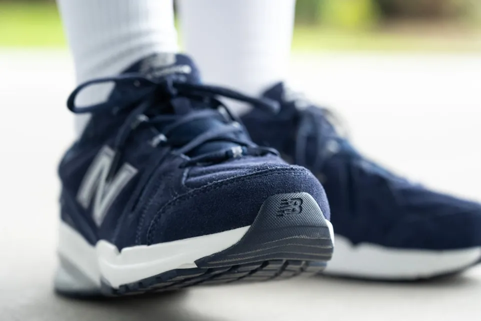 Men's Wide Fit New Balance MX608UN5 (New 624) Walking/Running Trainers - ABZORB