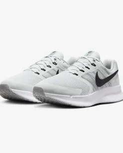 Men's Wide Fit Nike FZ9666-005 Run Swift 3 Running Trainers