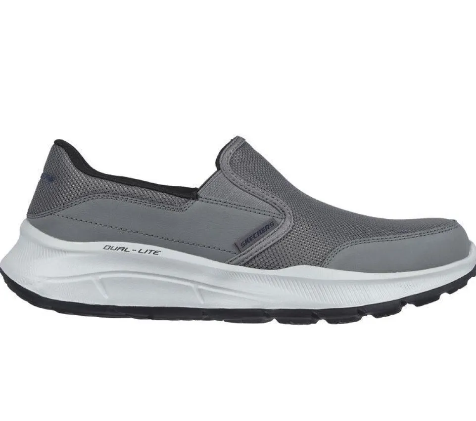 Men's Wide Fit Skechers 232515 Equalizer 5.0 Persistable Walking Trainers