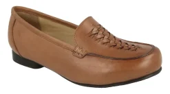 Womens Wide Fit DB Bingham Pumps
