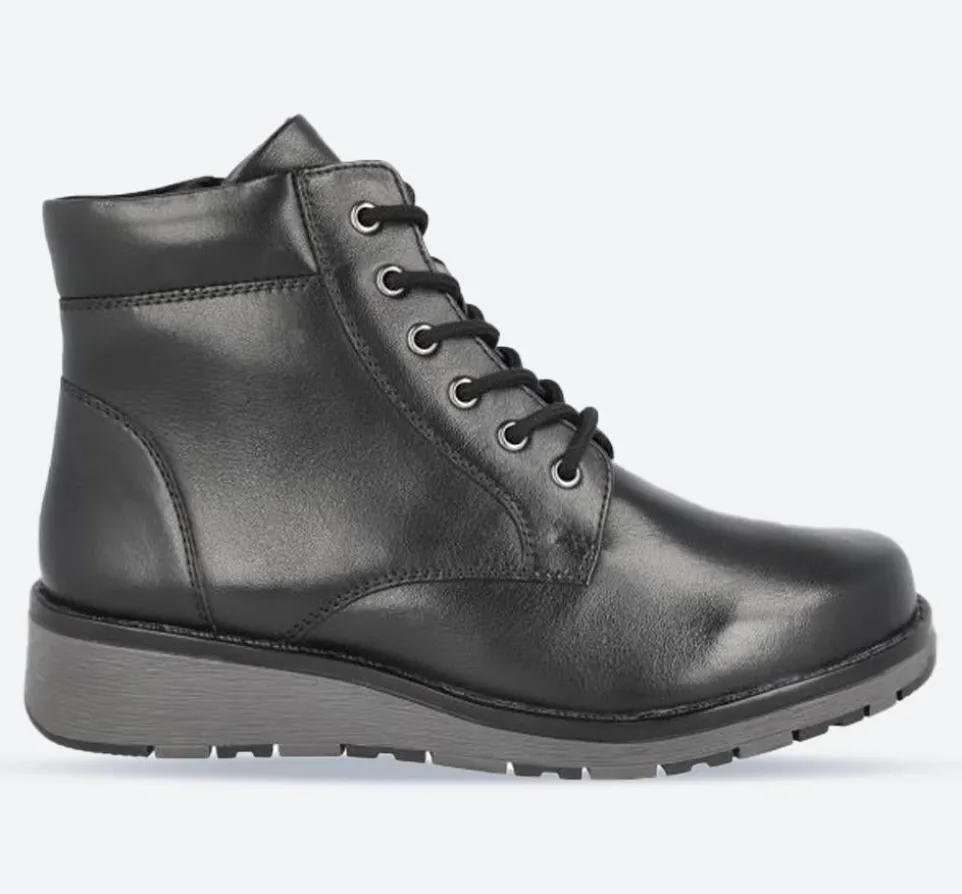 Women's Wide Fit DB Buckingham Boots