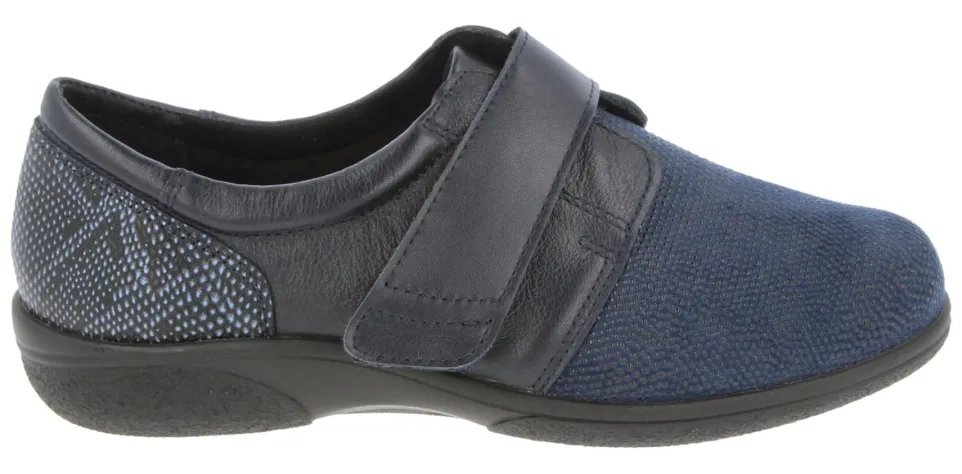 Womens Wide Fit DB Firecrest Shoes