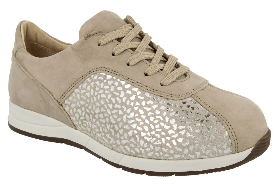 Womens Wide Fit DB Whitworth Canvas
